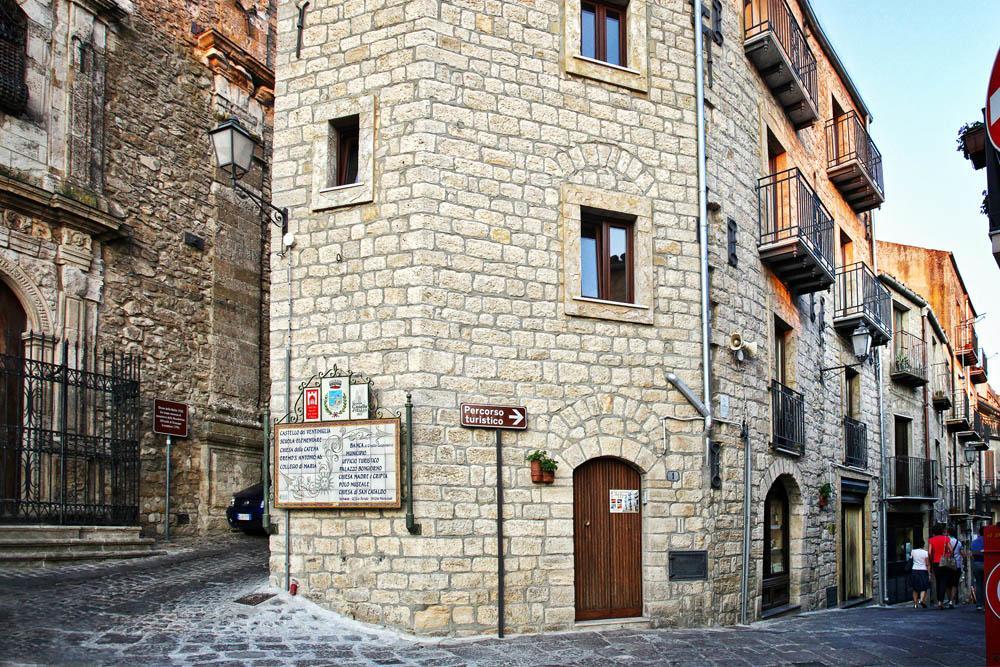 B&B Del Corso Gangi Eksteriør bilde